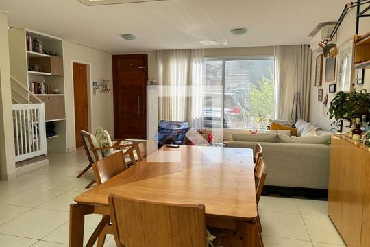 Sala de casa de condomínio para alugar com 3 quartos, 172m² em Fazenda Santana, Vinhedo