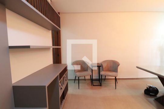 Apartamento para alugar com 2 quartos, 60m² em Jardim Macedo, Ribeirão Preto