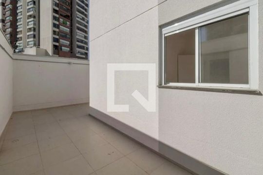 Varanda  de apartamento para alugar com 2 quartos, 77m² em Vila Independencia, São Paulo