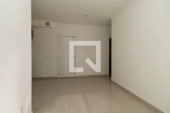 Sala de apartamento para alugar com 2 quartos, 77m² em Vila Independencia, São Paulo
