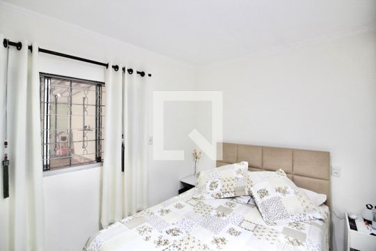Quarto  de casa à venda com 2 quartos, 146m² em Parque Paineiras, São Paulo
