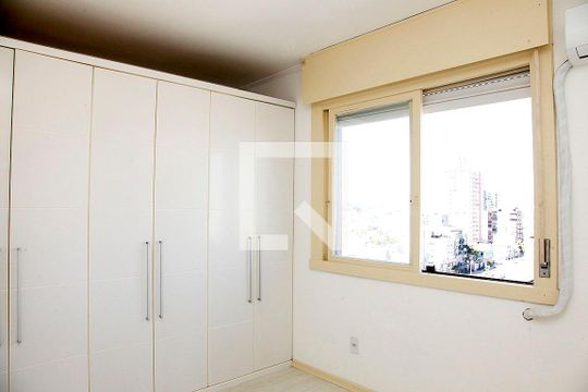 Quarto de apartamento para alugar com 1 quarto, 50m² em Menino Deus, Porto Alegre