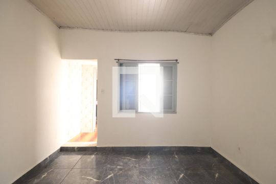 Quarto 1 de casa para alugar com 2 quartos, 108m² em Penha de França, São Paulo