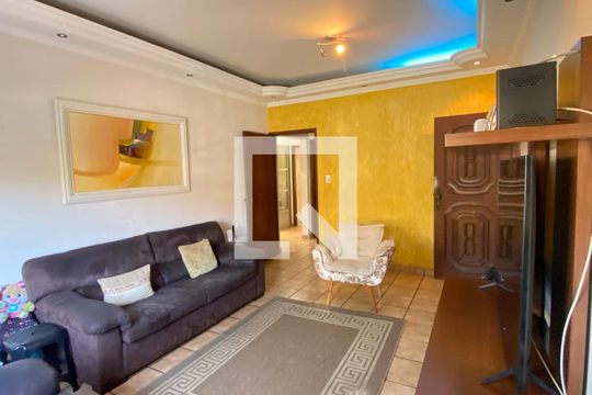 Sala de casa à venda com 4 quartos, 250m² em Vila Osasco, Osasco