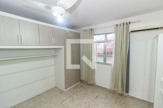 Quarto 2 de apartamento para alugar com 1 quarto, 42m² em Bento Ribeiro, Rio de Janeiro