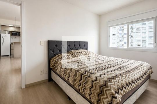 Quarto de apartamento à venda com 3 quartos, 67m² em São Sebastião, Porto Alegre