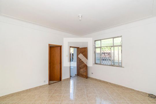 Sala de apartamento à venda com 3 quartos, 84m² em Vaz Lobo, Rio de Janeiro