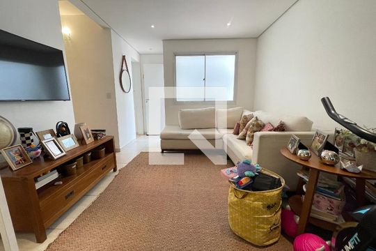 Sala de casa de condomínio à venda com 3 quartos, 110m² em Vila Gomes, São Paulo