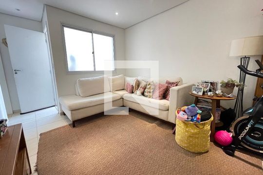 Sala de casa de condomínio à venda com 3 quartos, 110m² em Vila Gomes, São Paulo