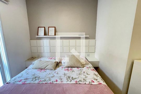 Quarto 1 de casa de condomínio à venda com 3 quartos, 110m² em Vila Gomes, São Paulo