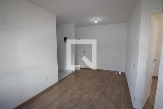 Sala de apartamento para alugar com 2 quartos, 45m² em Água Santa, Rio de Janeiro