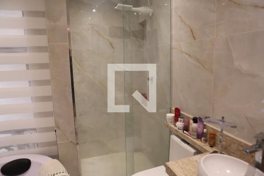 Suite Quarto 1 de casa para alugar com 3 quartos, 234m² em Eldorado, Contagem