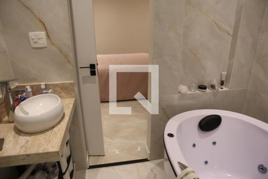 Suite Quarto 1 de casa para alugar com 3 quartos, 234m² em Eldorado, Contagem