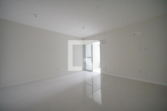 Sala/Cozinha de apartamento para alugar com 2 quartos, 74m² em Barreiros, São José