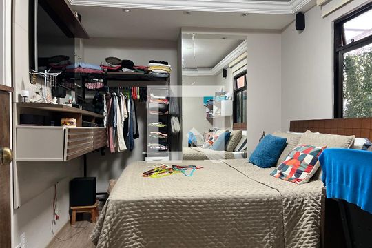 Quarto 1 - Suíte 1 de apartamento para alugar com 2 quartos, 300m² em Jardim Glória, Juiz de Fora