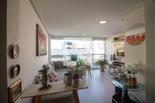 Apartamento à venda com 2 quartos, 76m² em Campo Belo, São Paulo