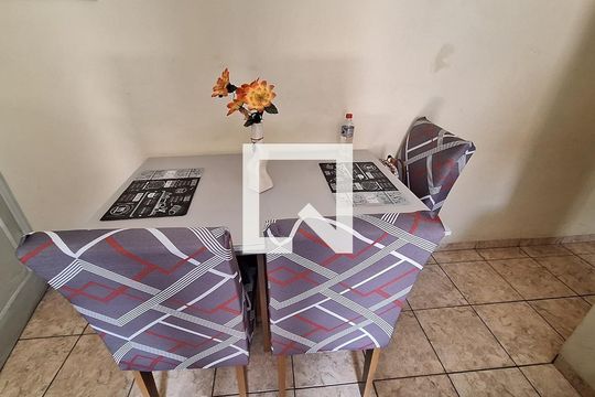Sala de apartamento para alugar com 1 quarto, 70m² em Guilhermina, Praia Grande
