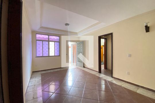 Casa à venda com 4 quartos, 72m² em Pilares, Rio de Janeiro
