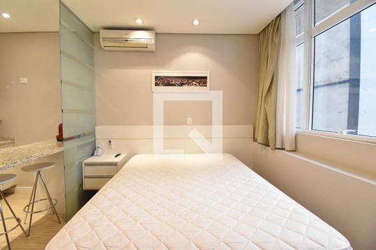 Studio de kitnet/studio para alugar com 1 quarto, 27m² em Centro, Curitiba