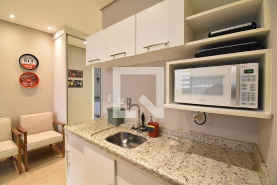 Studio de kitnet/studio para alugar com 1 quarto, 27m² em Centro, Curitiba