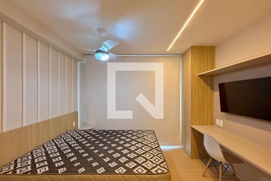 Quarto  de kitnet/studio para alugar com 1 quarto, 27m² em Brooklyn, São Paulo