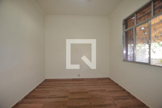Quarto 1 de casa para alugar com 3 quartos, 200m² em Cascadura, Rio de Janeiro