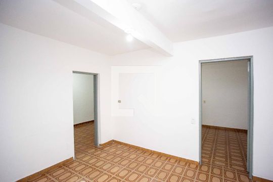 Casa para alugar com 2 quartos, 65m² em Campanário, Diadema
