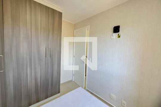Quarto 1 de apartamento para alugar com 2 quartos, 45m² em Jardim Las Vegas, Guarulhos