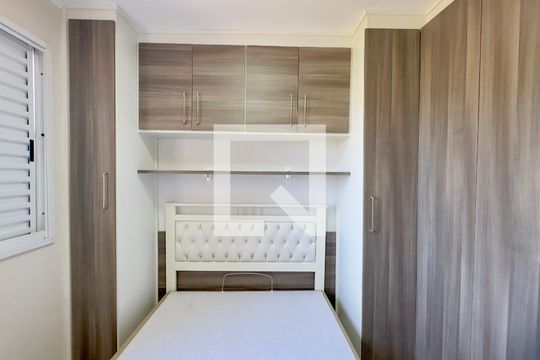 Quarto 1 de apartamento para alugar com 2 quartos, 45m² em Jardim Las Vegas, Guarulhos