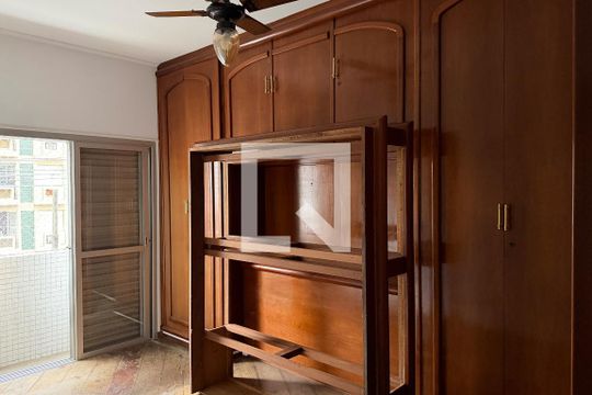 Suíte de apartamento para alugar com 2 quartos, 83m² em José Menino, Santos