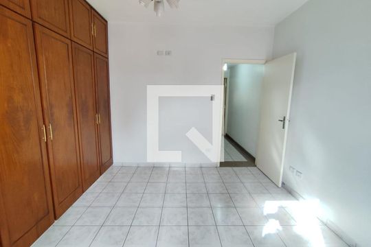 Casa à venda com 2 quartos, 130m² em Vila Bertioga, São Paulo