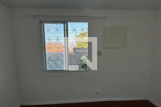 Quarto 1 de apartamento para alugar com 2 quartos, 48m² em Inhaúma, Rio de Janeiro
