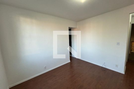 Sala de apartamento para alugar com 2 quartos, 48m² em Inhaúma, Rio de Janeiro
