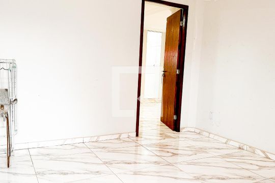 Apartamento para alugar com 2 quartos, 60m² em Aquariús, Cabo Frio