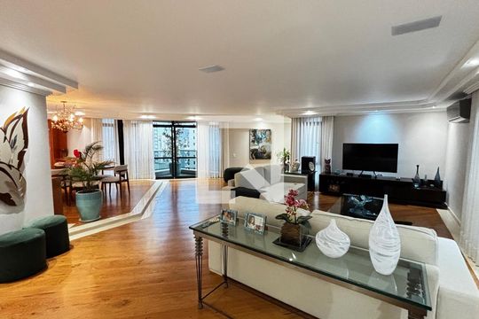 Apartamento para alugar com 4 quartos, 320m² em Jardim, Santo André