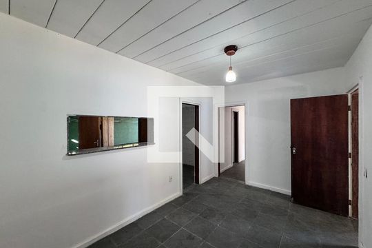 Sala de apartamento para alugar com 3 quartos, 120m² em Vargem Pequena, Rio de Janeiro