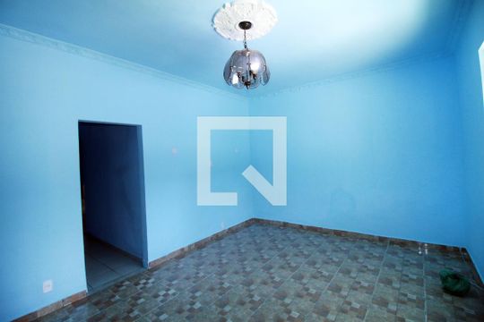 Sala de casa para alugar com 2 quartos, 76m² em Penha, Rio de Janeiro