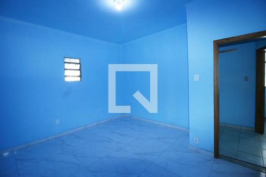 Quarto 1 de casa para alugar com 2 quartos, 76m² em Penha, Rio de Janeiro