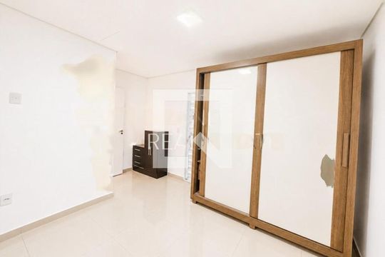 Casa para alugar com 3 quartos, 75m² em Campo Grande, São Paulo