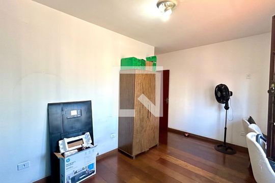 Quarto 2 de casa para alugar com 3 quartos, 183m² em Jardim Santa Cecilia, Guarulhos