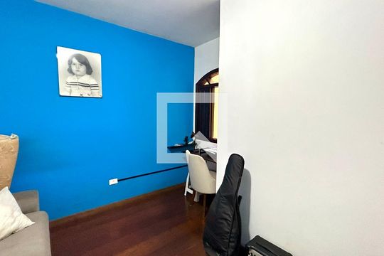 Quarto 1 de casa para alugar com 3 quartos, 183m² em Jardim Santa Cecilia, Guarulhos