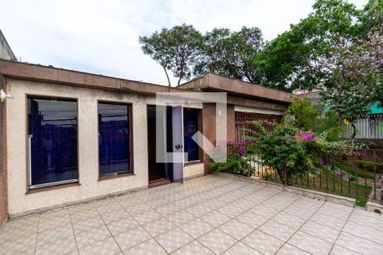 Varanda de casa para alugar com 3 quartos, 223m² em Cidade Domitila, São Paulo