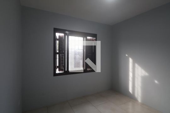 Sala 1 de casa para alugar com 3 quartos, 150m² em Harmonia, Canoas