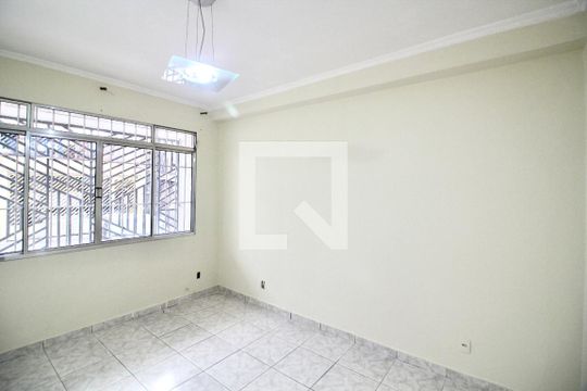 Sala de casa à venda com 4 quartos, 230m² em Cangaiba, São Paulo