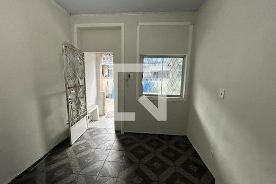 Sala de casa para alugar com 2 quartos, 70m² em Quintino Bocaiúva, Rio de Janeiro