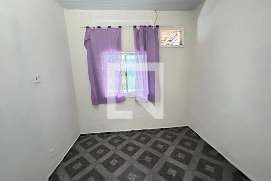 Quarto 1 de casa para alugar com 2 quartos, 70m² em Quintino Bocaiúva, Rio de Janeiro