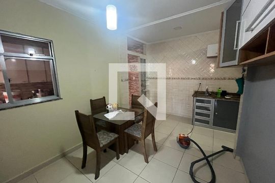 Casa para alugar com 3 quartos, 200m² em Portuguesa, Rio de Janeiro