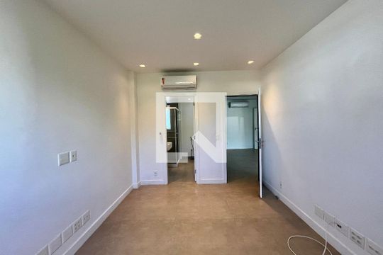 Suite 1 de apartamento para alugar com 3 quartos, 156m² em Gávea, Rio de Janeiro
