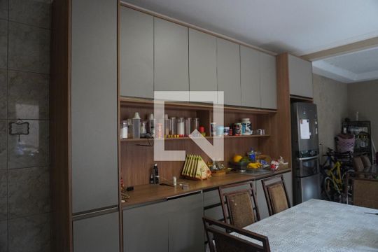 Casa à venda com 4 quartos, 30m² em Vila Simone, São Paulo