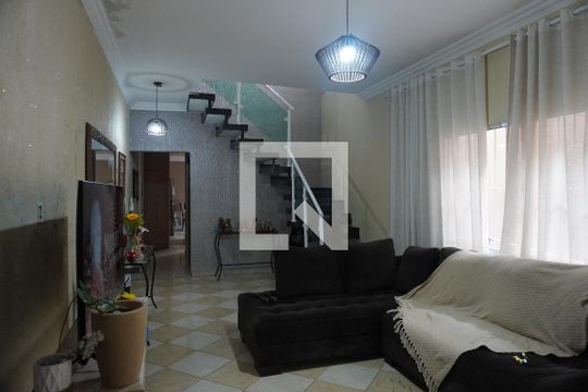 Casa à venda com 4 quartos, 30m² em Vila Simone, São Paulo